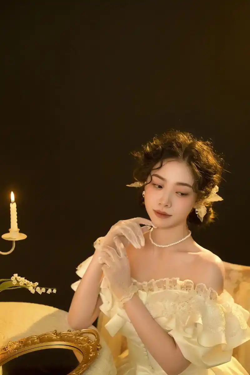 你是不是还缺一组法式复古风格写真呢