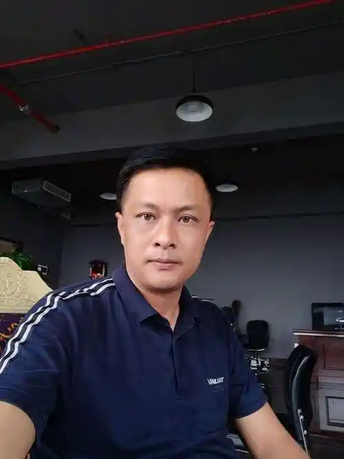 45岁离异男征婚照片(id:3715224)_广西南宁征婚交友_我主良缘网