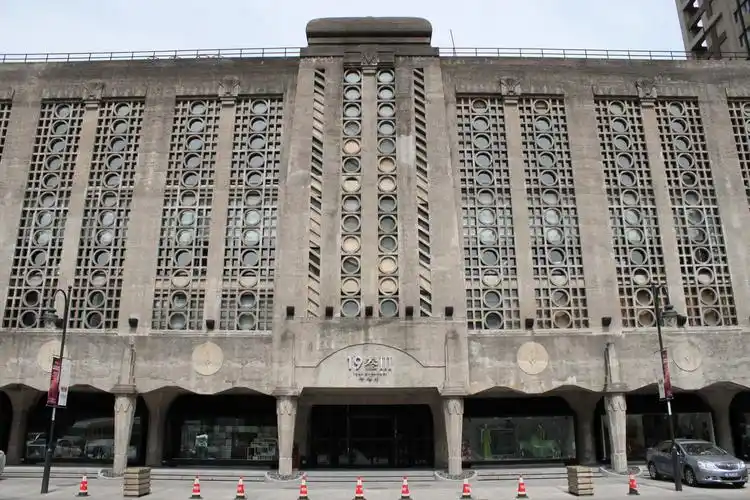 在创意园区里遇见上海