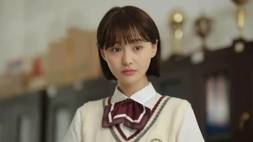 夏至未至,郑爽再掀学院风