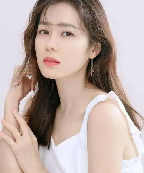 日本选出的10大最美韩剧女演员,冠军有惊喜,孙艺珍榜上无名_感觉_朴信