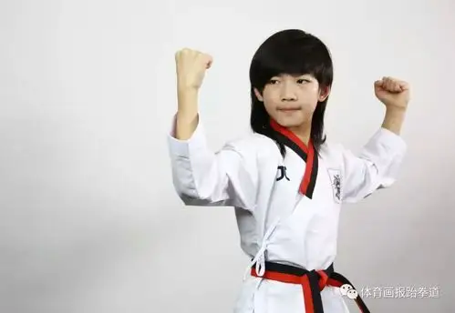 我是林秋楠,一名在跆拳道馆里长大的孩子.