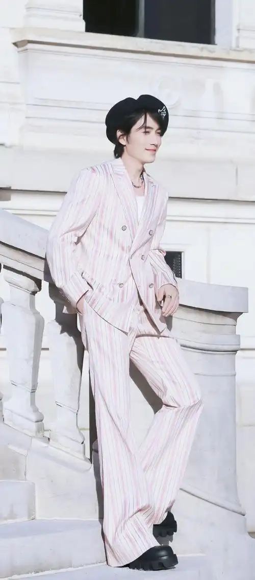 朱一龙壁纸尺寸95请查看原图保存抱图吱一声哦07抹水印二改87