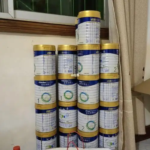 请问宝妈们奶粉罐子你们拿着干嘛了