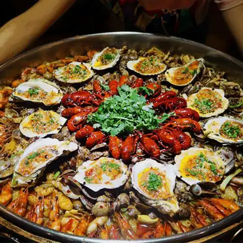 元老船长海鲜大咖欢享套餐(螃蟹 扇贝 花甲 青虾 龙虾 鱿鱼等大拼盘)