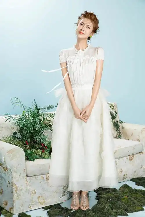 当年她一手毁掉印小天借此爆红嫁给导演如今的她怎么样了