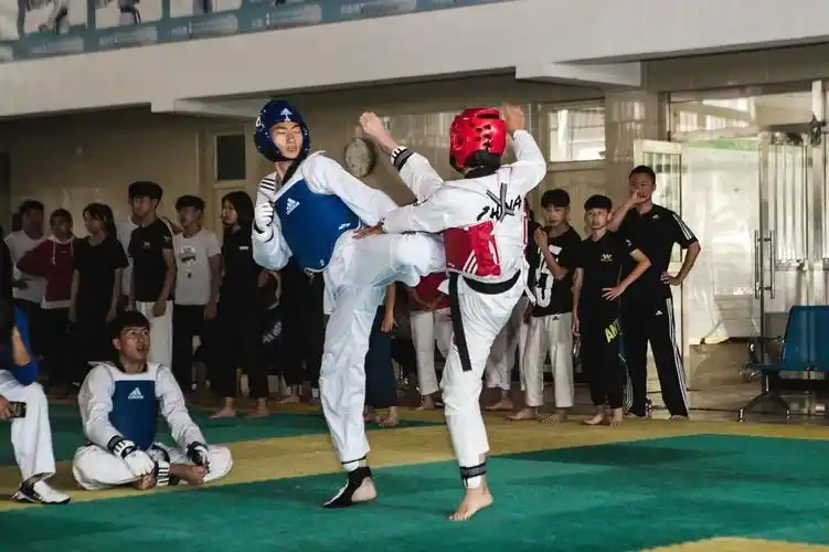 踢王决干货跆拳道实战训练方法