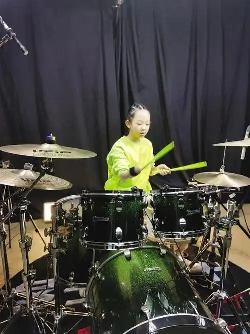 北京冬残奥会宣传片上打架子鼓的兰州女孩杨艺希