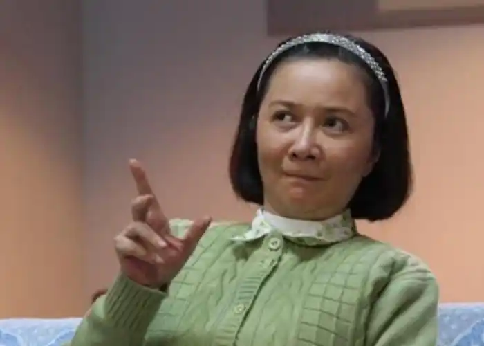 英达老婆梁欢英达51岁老婆近照曝光