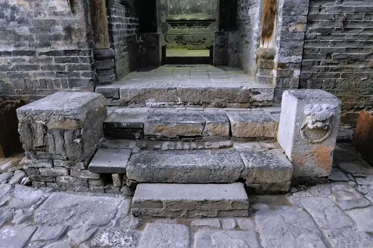 古门楼青石台阶