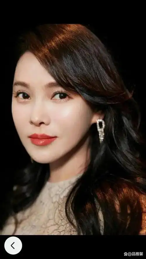 伊能静的丈夫秦昊说:我特别崇拜静姐,她从16岁出道就开始养家,做到了