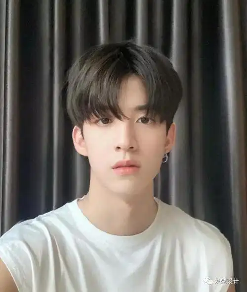 男短发学生发型(12-15岁学生适合的短发发型男)-天晟网