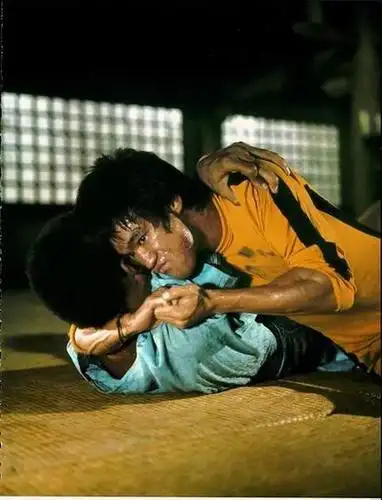 巨星李小龙之死真相及罕见照片
