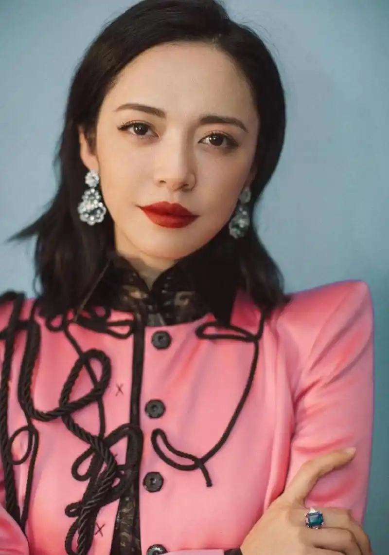 姚晨湖南卫视春晚造型