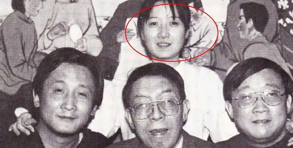 原创英达分手后娶了梁欢小儿子是他的骄傲大儿子是他的心病