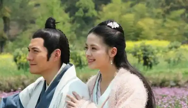 无论是扮演"李建成",还是与林心如合作出演的"孟祈佑",他的表现都让人