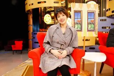 阿诺(涂珊)2017年底与老公allen在美国注册结婚▓,9月初传出怀孕好