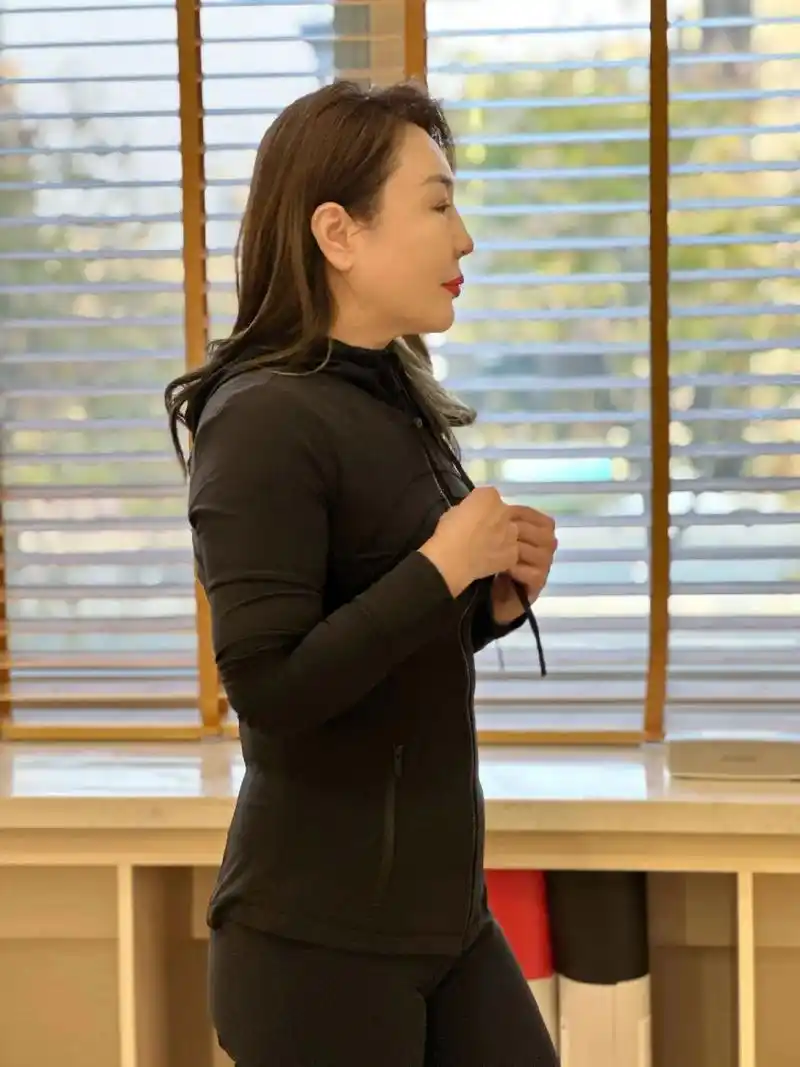 又美又飒又可爱的会员姐姐