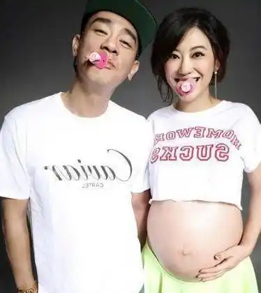 陈小春应采儿与好友聚餐,应采儿霸气姿势抽烟,小春哥帮老婆夹菜_婚纱