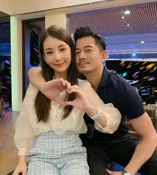 方媛确实是原生美女而且性格好不作妖也有自己的网红事业关