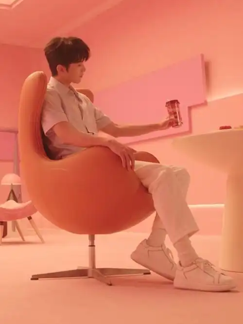 蔡徐坤meco蜜谷代言人