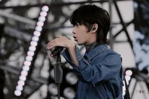 按时间顺序整理赵珂美图(持续施工中多图)