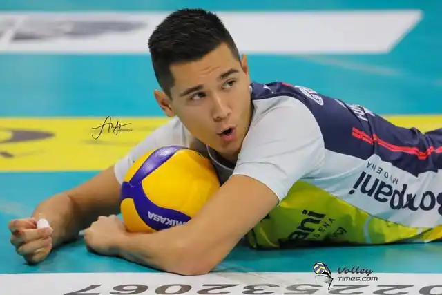 作为主力二传的克里斯藤森获得了在意大利佛罗伦萨举行的世界男排联赛