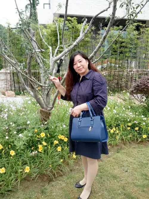 50岁离异女征婚照片(id:98060229)_江苏南京征婚交友_珍爱网