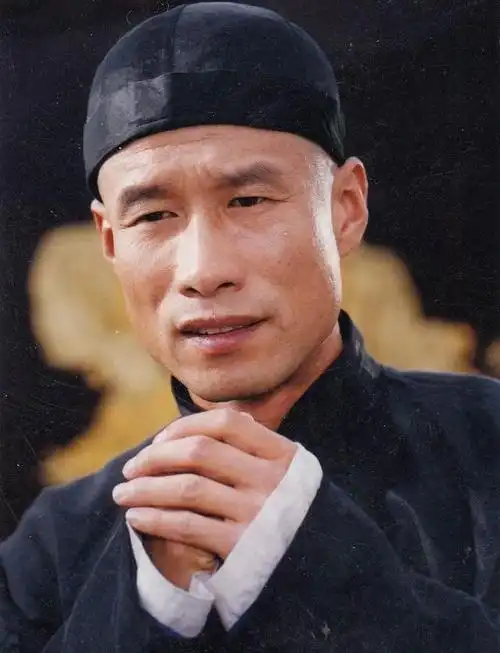 刘佩琦,这辈子最正确的决定是坚守与平凡妻子的爱情,她成就了我