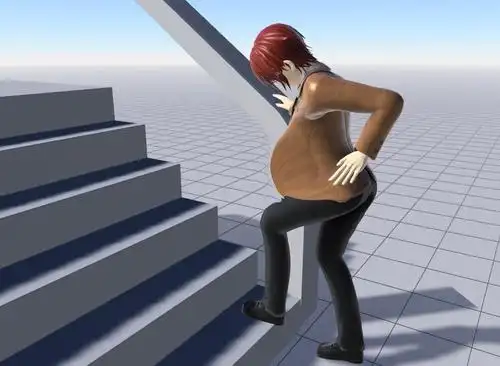 艰难上楼的小孕夫