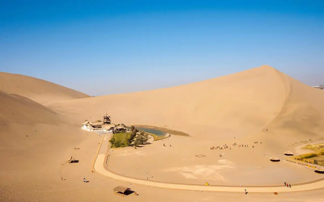 敦煌月牙泉风景图片桌面壁纸高清大图预览1920x1200_风景壁纸下载_美