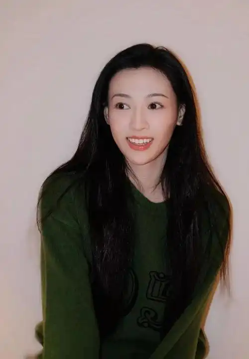 丁笑滢 青鸟 宁荣荣_网易订阅