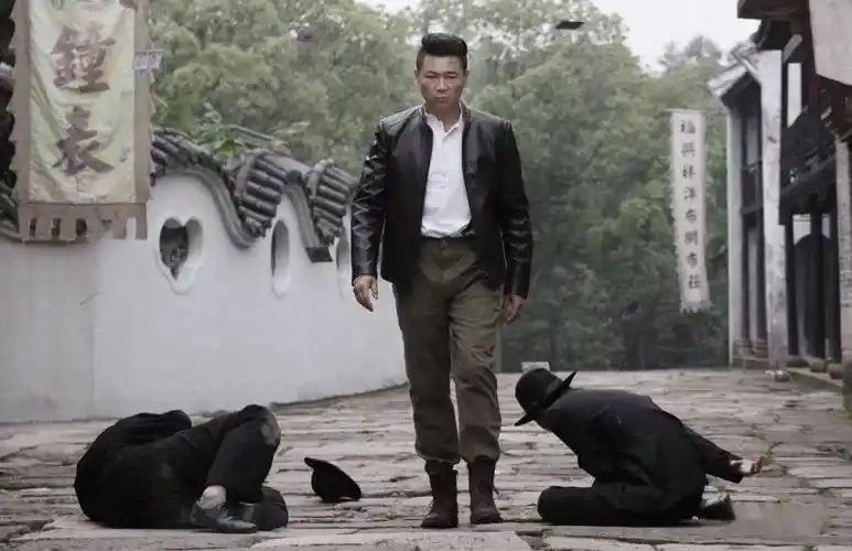 今晚大型谍战剧秘行者将登陆河北经济生活频道第1剧场