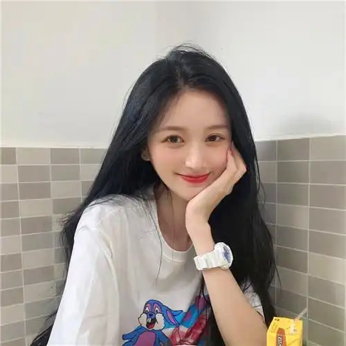 ins风高级质感女头像图片