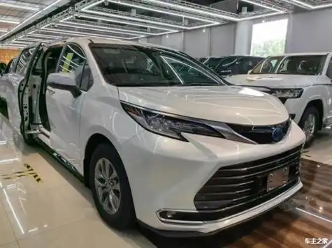 2023款丰田塞纳全系配备2.