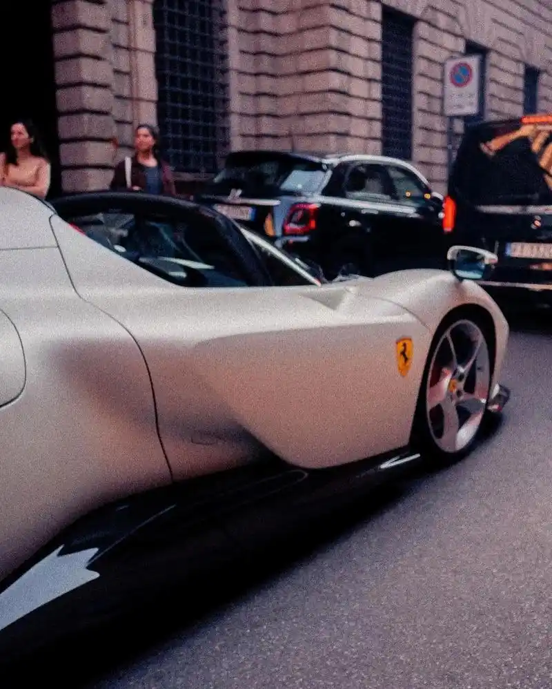 超豪华汽车"私人定制" 1.您可以选择自己喜欢 - 抖音