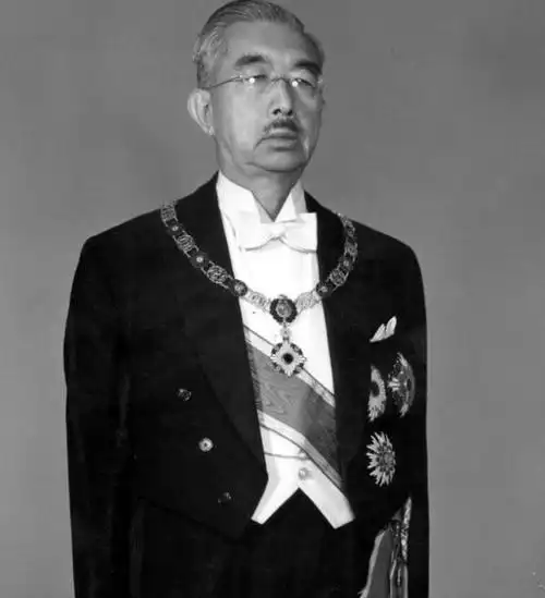 日本裕仁天皇去世,请中国参加葬礼,我们说了四个字让其羞愧难当