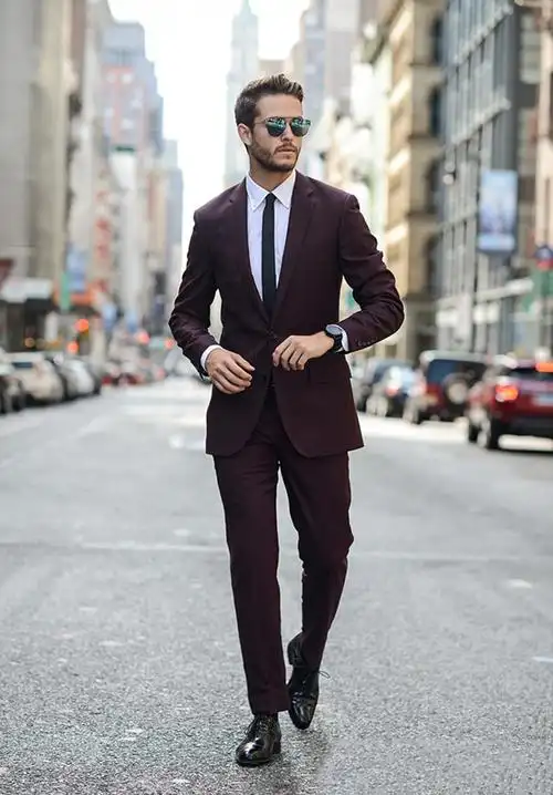 能把皮鞋穿好的男人走到那里都让我心动