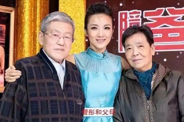 管彤与韩红传绯闻41岁结婚42岁高龄生子现在过得怎样了