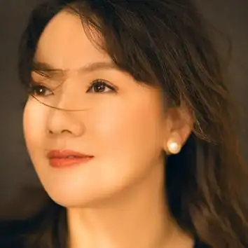 歌手费用籍贯江苏镇江代表作《越爱越美丽》,《天下百姓》介绍柏文