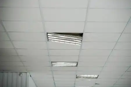 天花板夹具图片