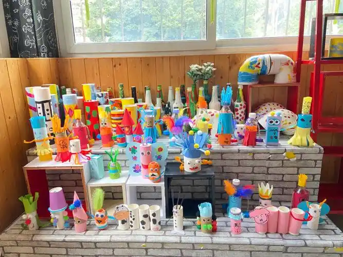 垃圾分类主题墙变废为宝手工日常