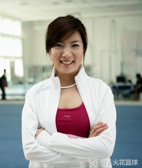 35岁杜丽"姐弟恋"近照,曾拒绝别墅豪宅,靠几千元工资仍美满