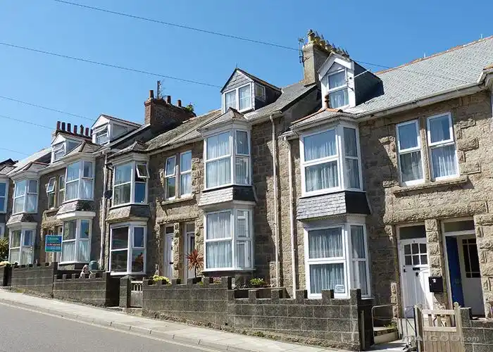 纯正英式风情楼盘建筑 体验英伦贵族范