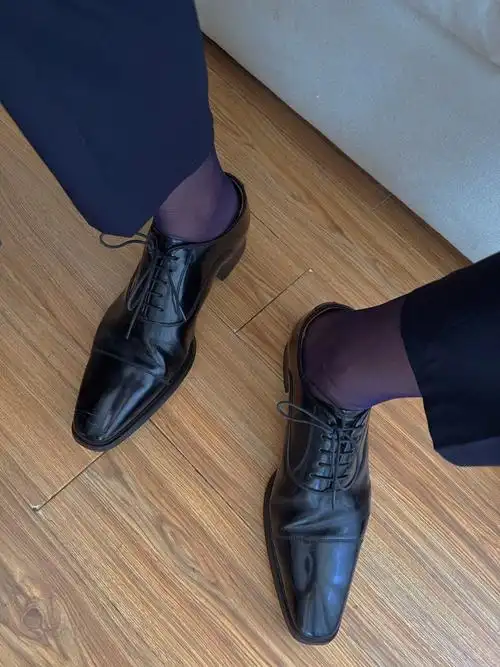 正装皮鞋  #搭配西装的男士皮鞋  #正装黑袜