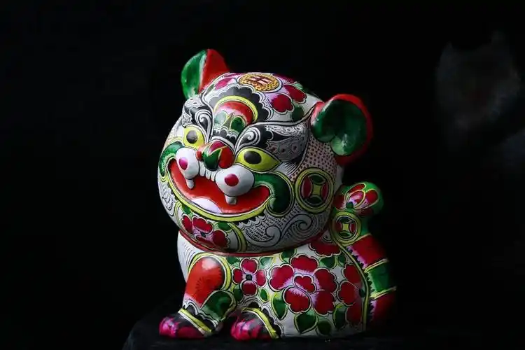 年味中国传承有我泥塑生肖虎也能萌萌哒