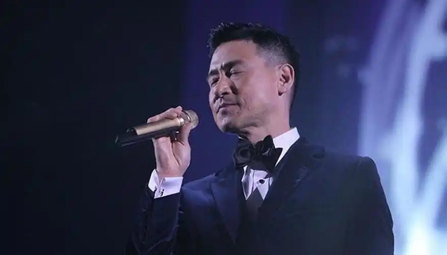 张学友最悲痛的6歌,唱出了一个痴情男的苦苦等待,一般人不敢听