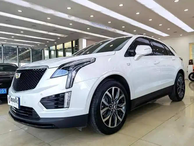 沈阳2021年8月凯迪拉克xt52021款20t四驱豪华型白色手自一体