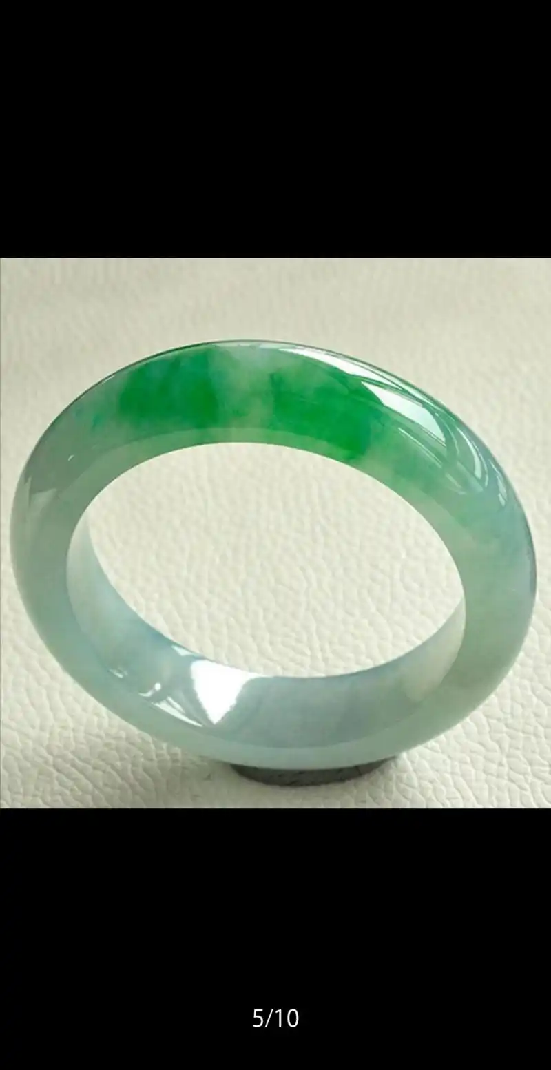 哪种玉手镯好(哪种玉手镯好看又不贵)