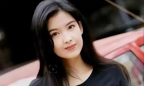 周慧敏,人前玉女,背后疯狂,分手13天后,她选择步入婚姻